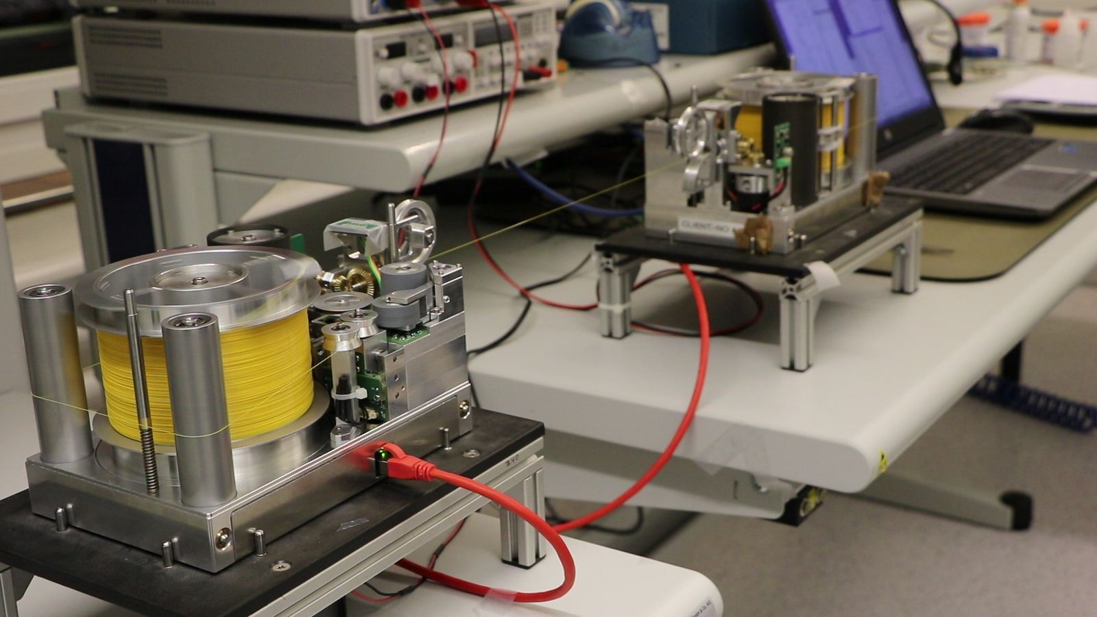 Measurement setup with evaluation electronics in the lab
